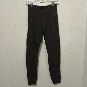 Athleta pocket legging